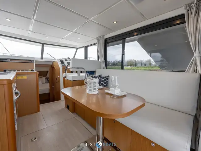 Beneteau Swift Trawler 30