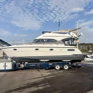 2011 Nord West Yachts 370 Flybridge