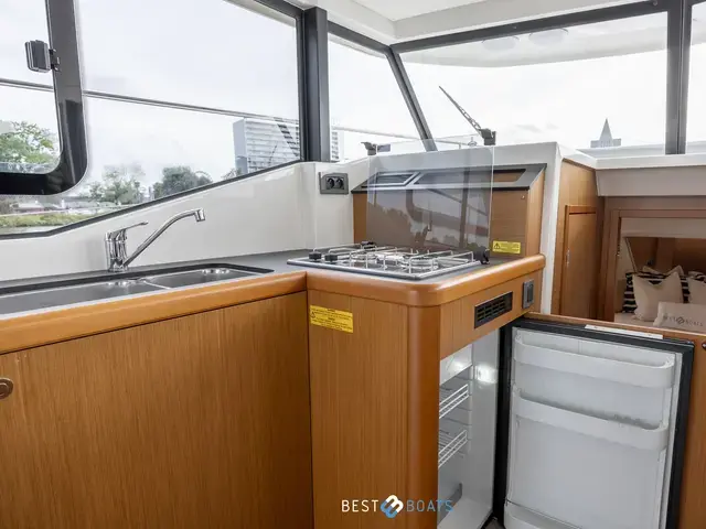 Beneteau Swift Trawler 30