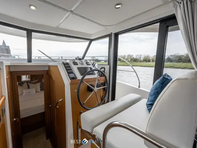 Beneteau Swift Trawler 30