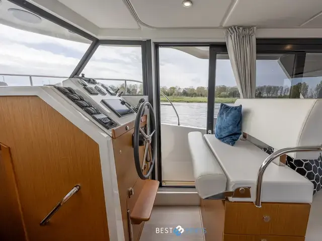 Beneteau Swift Trawler 30