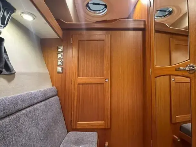 Nord West Yachts 370 Flybridge