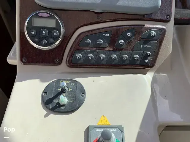 Sea Ray 330 Sundancer