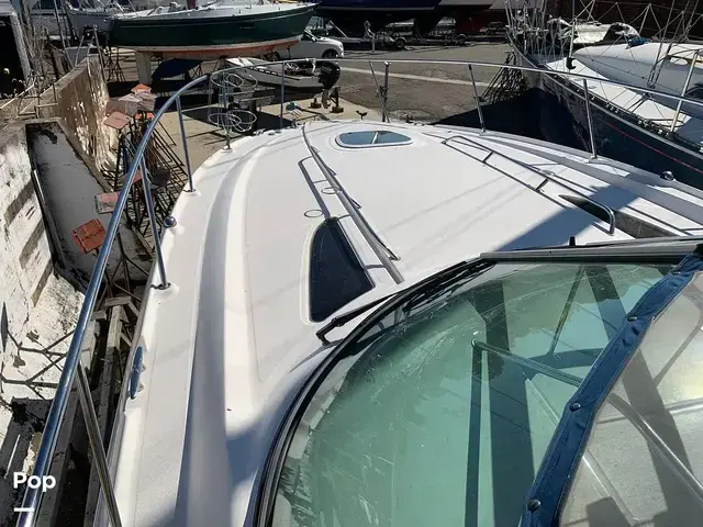 Sea Ray 330 Sundancer