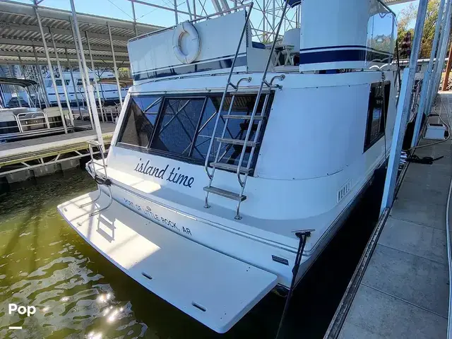 Bluewater 42 Coastal Cruiser