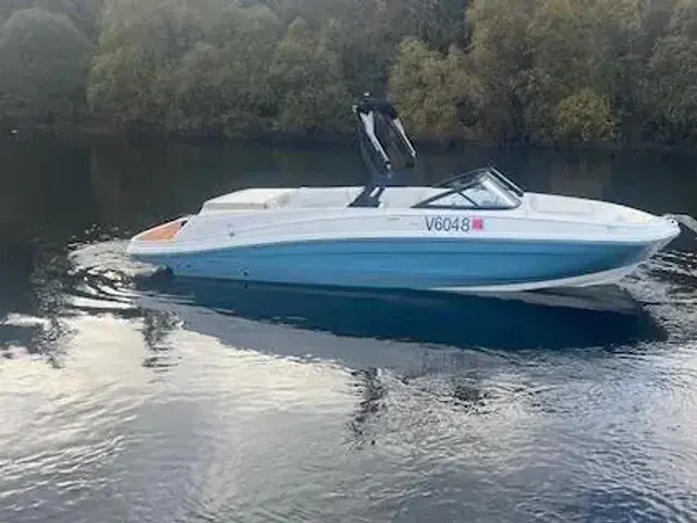 Bayliner VR6 Bowrider I-O