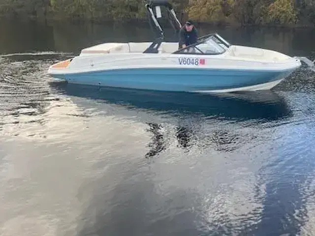 Bayliner VR6 Bowrider I-O