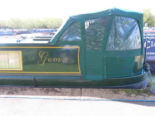 Colecraft Narrowboat