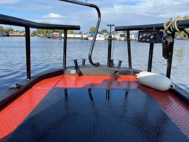 Unknown Narrowboat