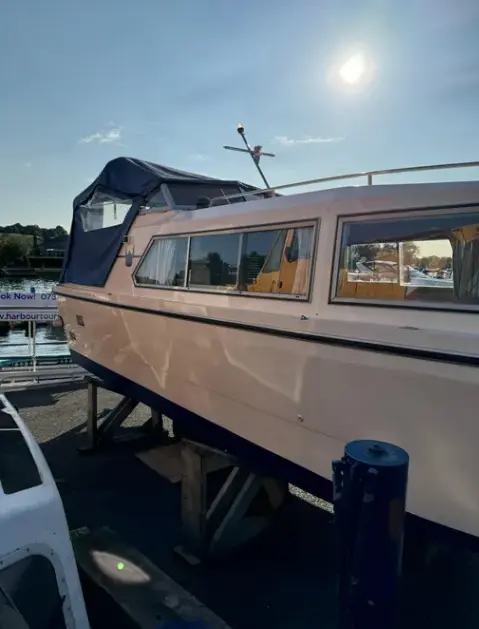 1989 Viking 23