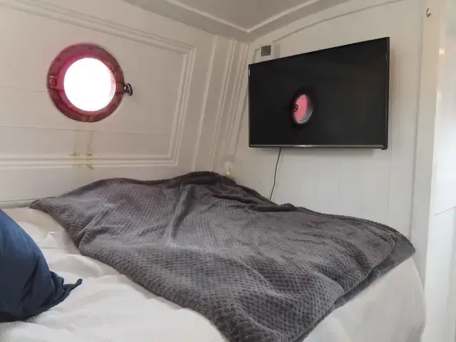 David Piper Narrowboat