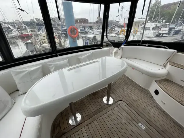 Sealine 360 Statesman