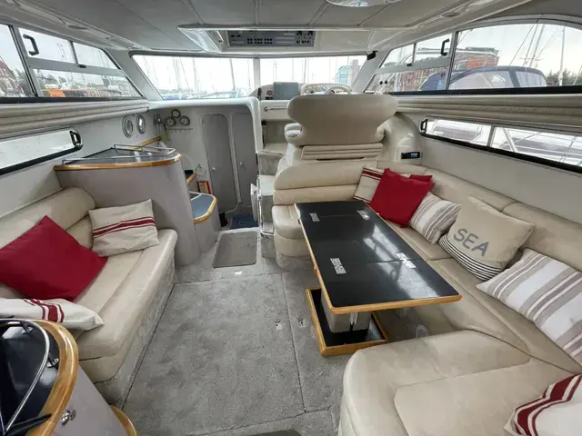 Sealine 360 Statesman