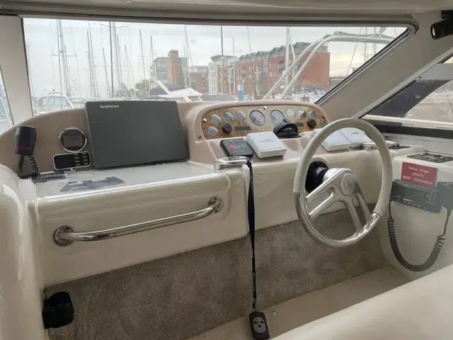 Sealine 360 Statesman