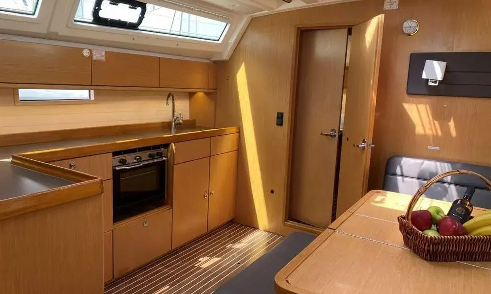 2017 Bavaria cruiser 46