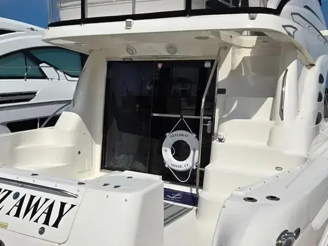 Sea Ray 580 Sedan Bridge