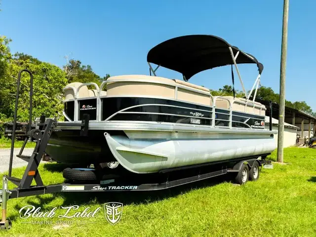 Sun Tracker Party Barge 22 DLX for sale in United States of America for $25,995