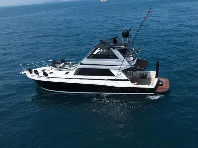 Riviera 48 Flybridge