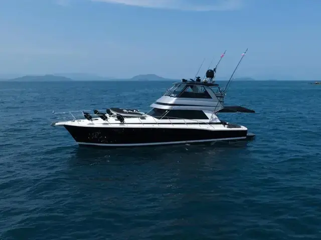 Riviera 48 Flybridge