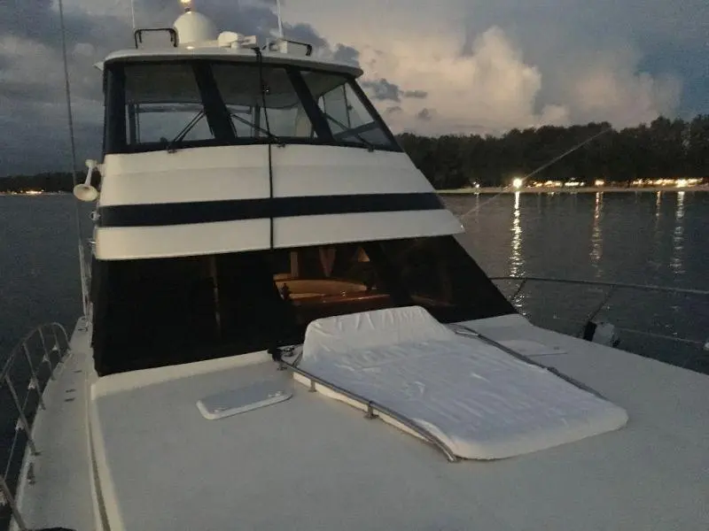 2000 Riviera 48 flybridge