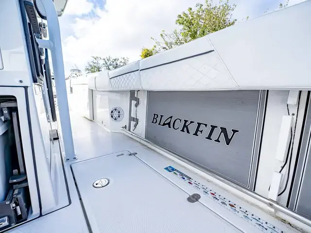 Blackfin Boats 332 CC