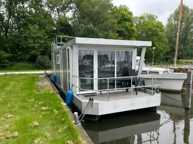 Havenlodge 2.0 Houseboat