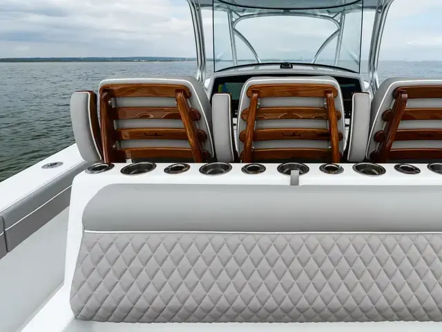 Valhalla Boatworks V41 Center Console