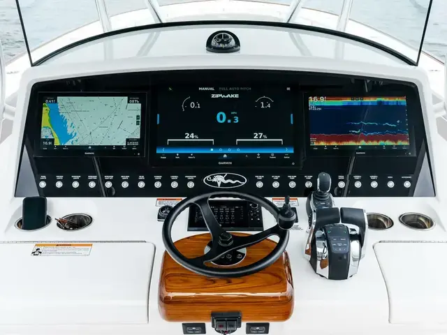 Valhalla Boatworks V41 Center Console