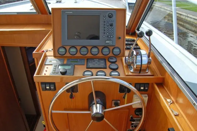 1967 Striker sport fisher