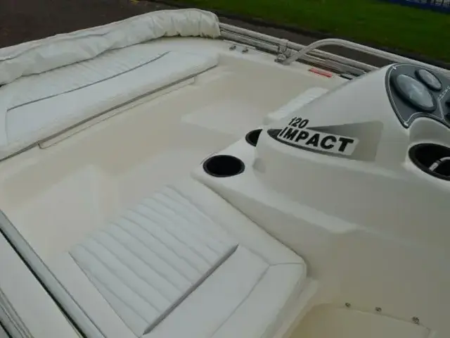 Boston Whaler 120 Impact