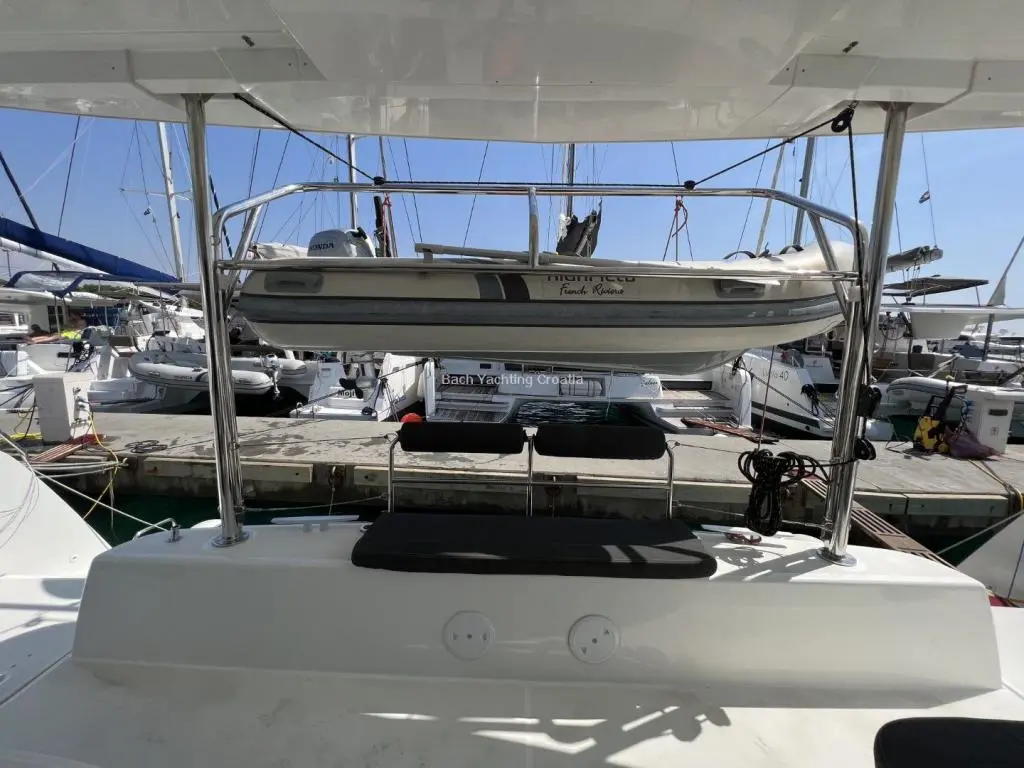 2019 Lagoon 42