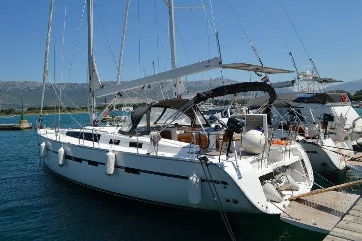 2015 Bavaria cruiser 56