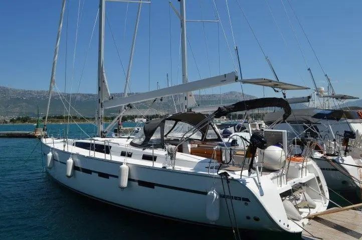 2015 Bavaria cruiser 56