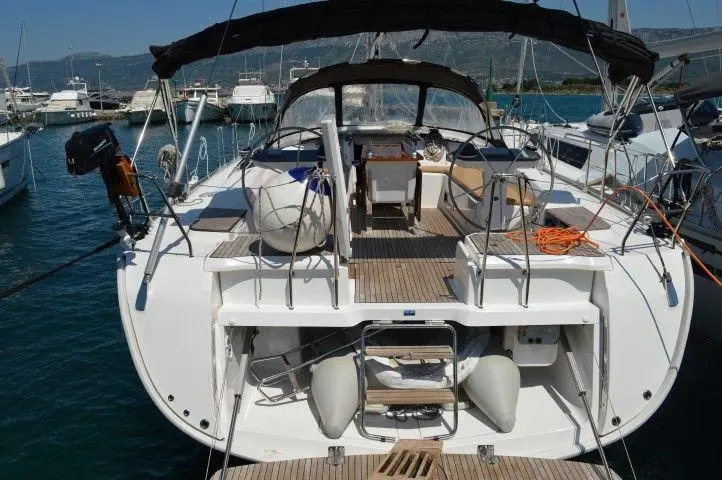 2015 Bavaria cruiser 56