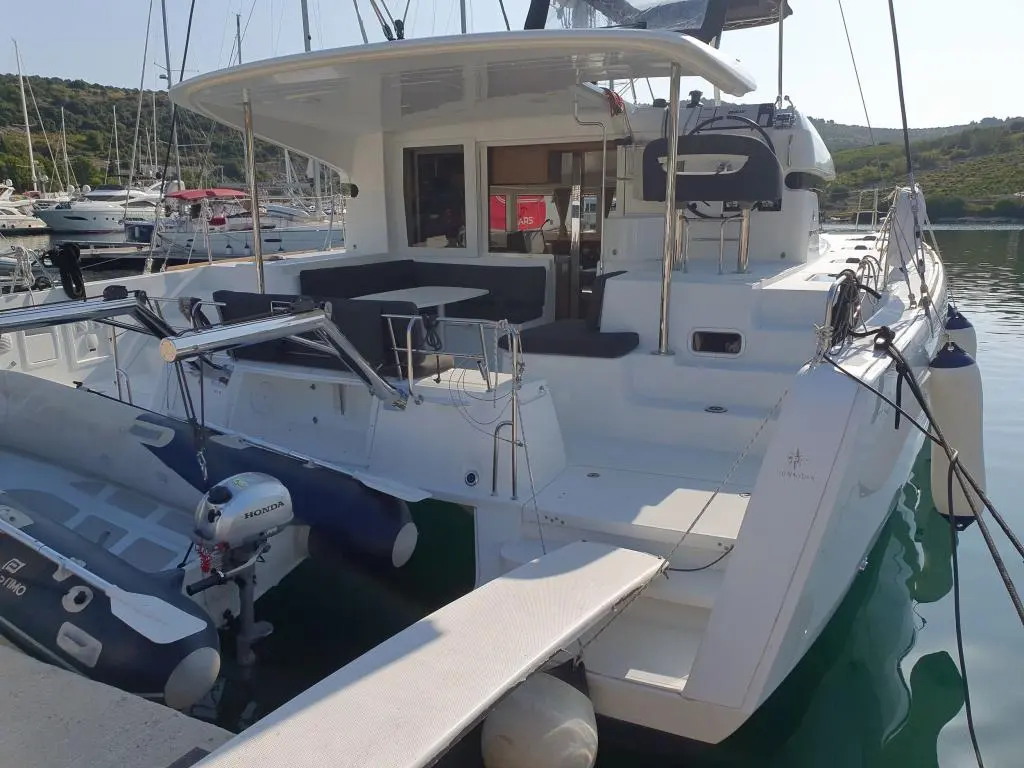 2019 Lagoon 40