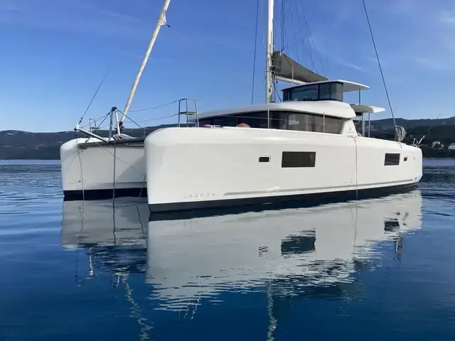 Lagoon 42