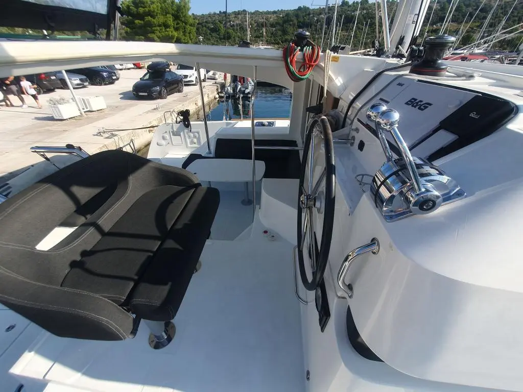 2019 Lagoon 40