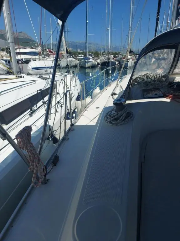 2011 Bavaria 45 cruiser