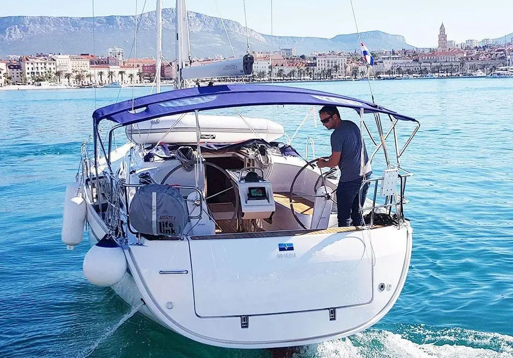 2020 Bavaria 37 cruiser