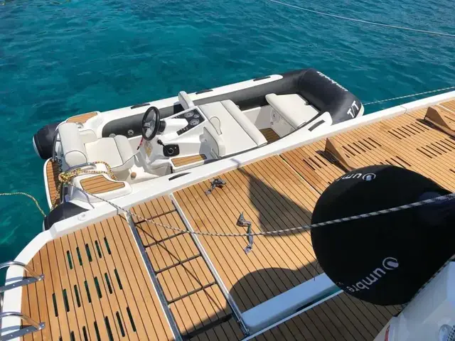 Fountaine Pajot My 44