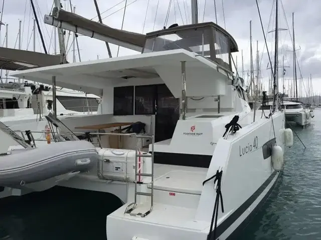 Fountaine Pajot Lucia 40