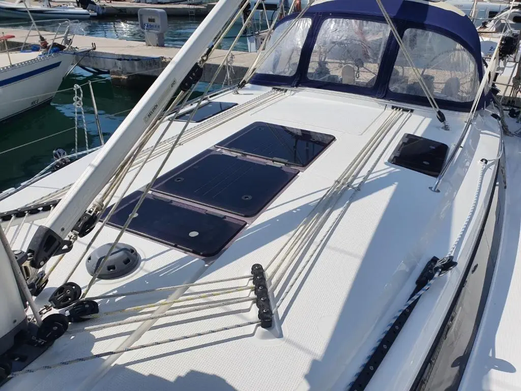 2024 Bavaria 37 cruiser