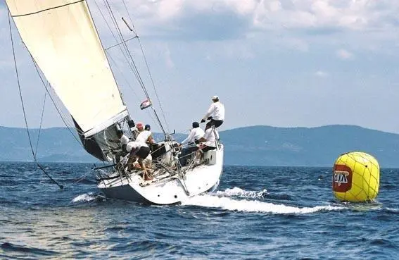 1994 Beneteau first 40.7