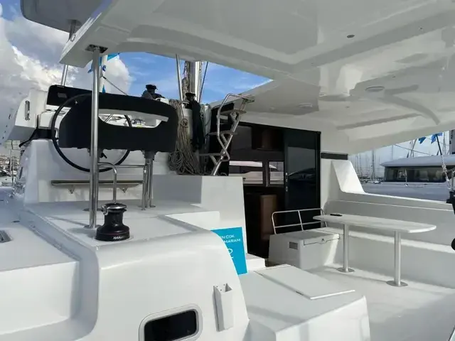 Lagoon 42