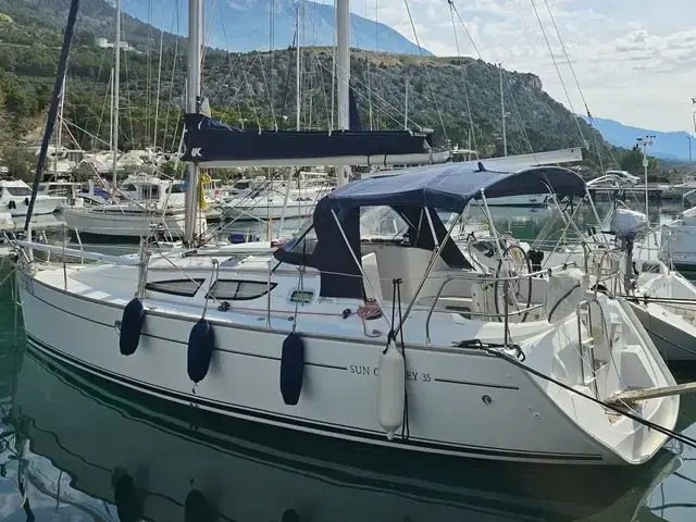 Jeanneau Sun Odyssey 35