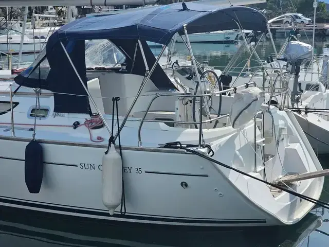 Jeanneau Sun Odyssey 35