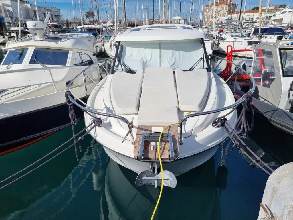 2020 Beneteau antares 9