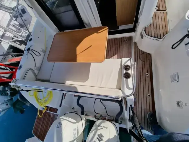 Beneteau Antares 9