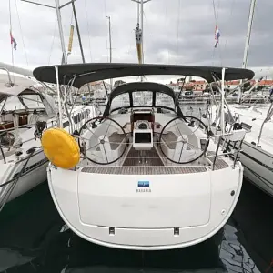 2015 Bavaria 37 Cruiser