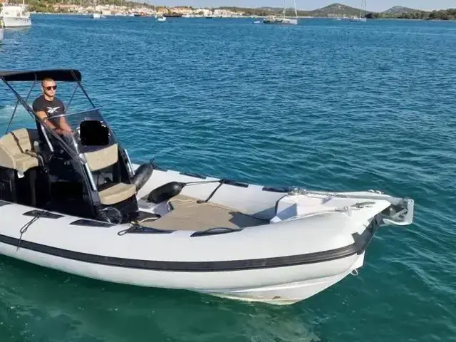 Ranieri Cayman 23 Sport